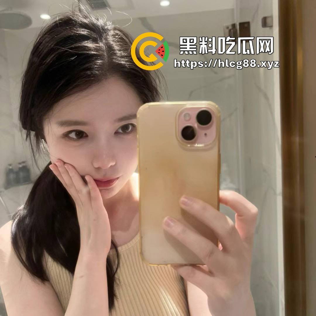 圣彼得堡留学生『豆豆』800一炮,金主老婆捉奸打烂逼,还偷表虐猫跑路!