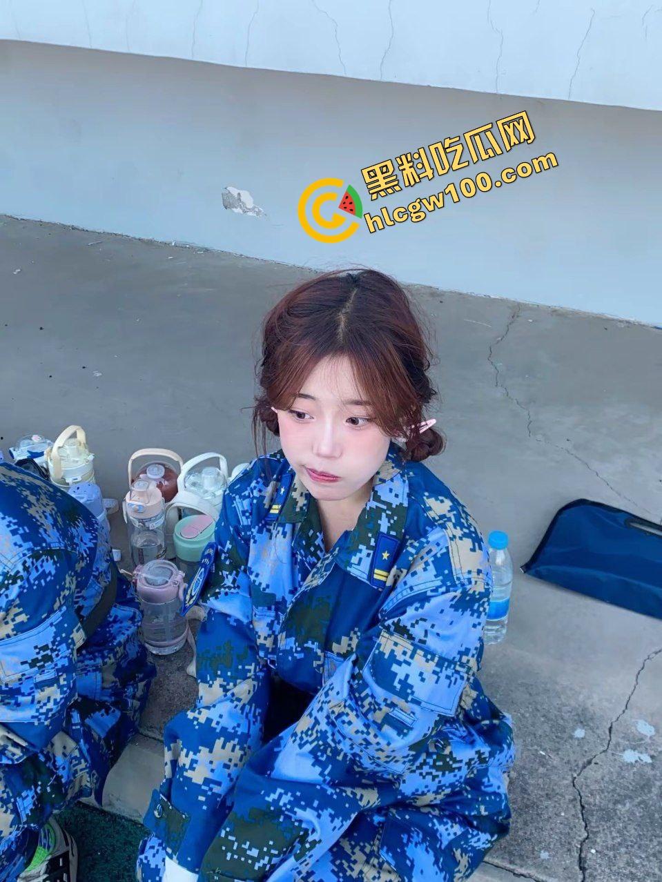 山西工程科技大专甜御女神反差母狗『张怡颖』跨年夜酒店蒙眼调教口交 SM淫语爆操粉穴骚逼!独家原创流出!