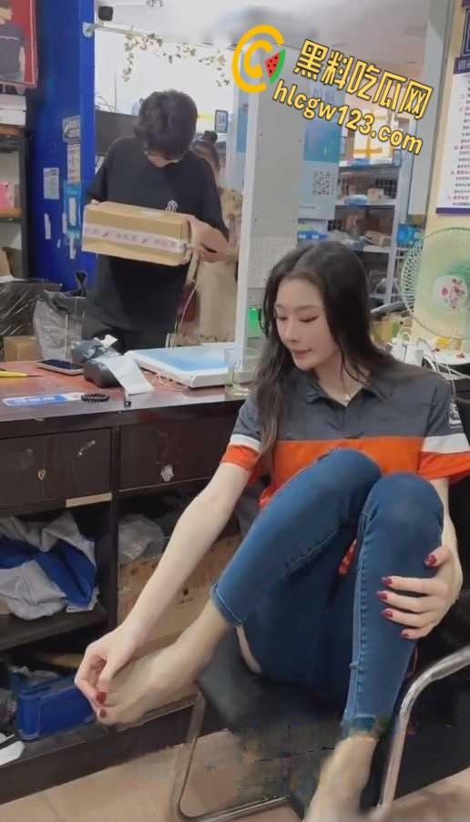 大长腿女神【小豆豆】户外露出,真正的露出界始祖,主打一个唯美胆子大颜值高玩得花!