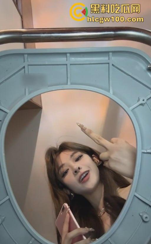 超高颜值少女夹子音 寸止羞辱系列 这个视角很稀奇被当成马桶一样羞辱辱骂喜欢这一口的不容错过!