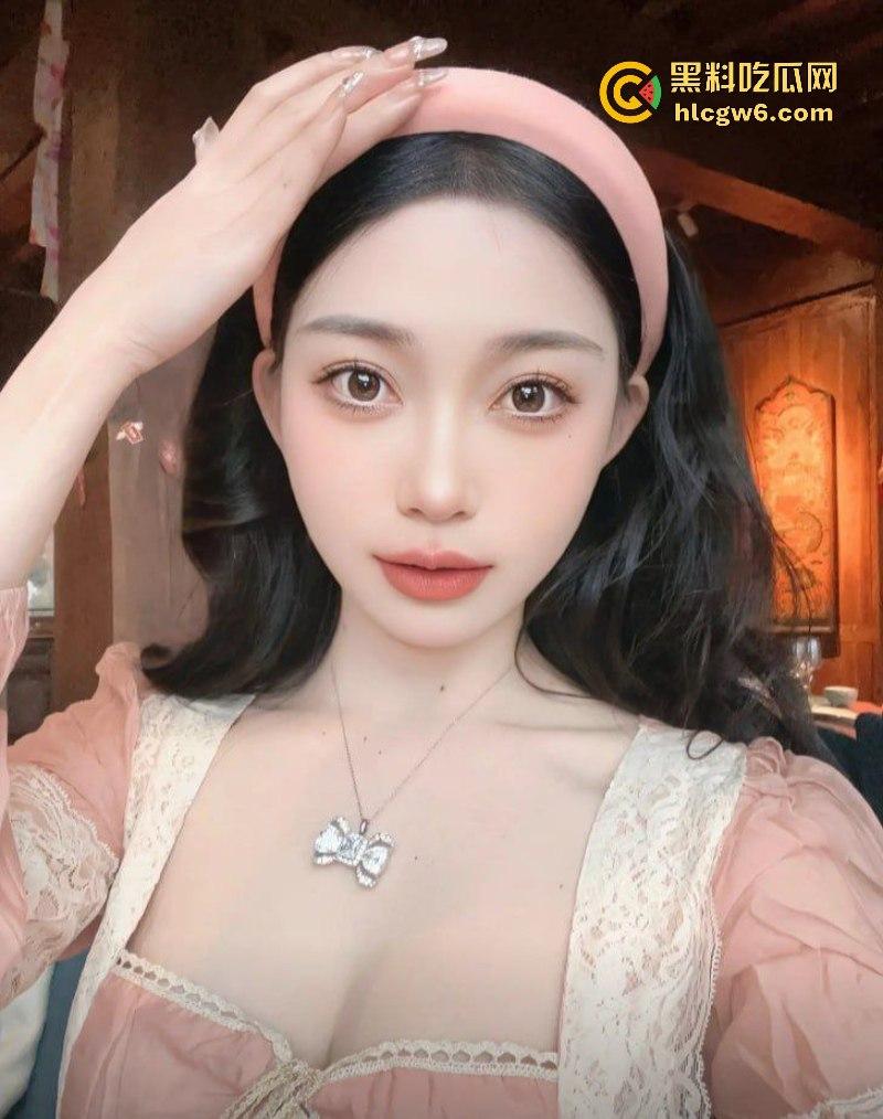 昆明抖音博主【femmefatale】线下私密视频曝光 极品身材颜值惊艳 榜一大哥疯狂后入干得白浆四溅!