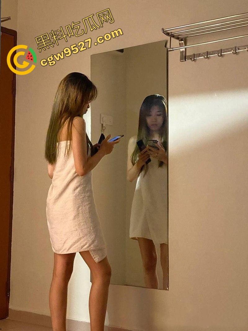 广东新婚娇妻刘阳阳酒店大战前男友!主动骑乘大屌,美臀肉浪滚滚,画面香艳至极!