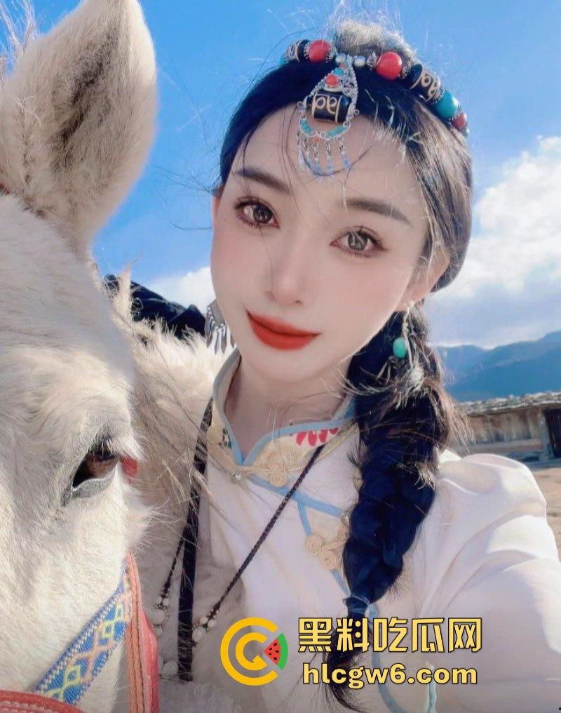 昆明抖音博主【femmefatale】线下私密视频曝光 极品身材颜值惊艳 榜一大哥疯狂后入干得白浆四溅!