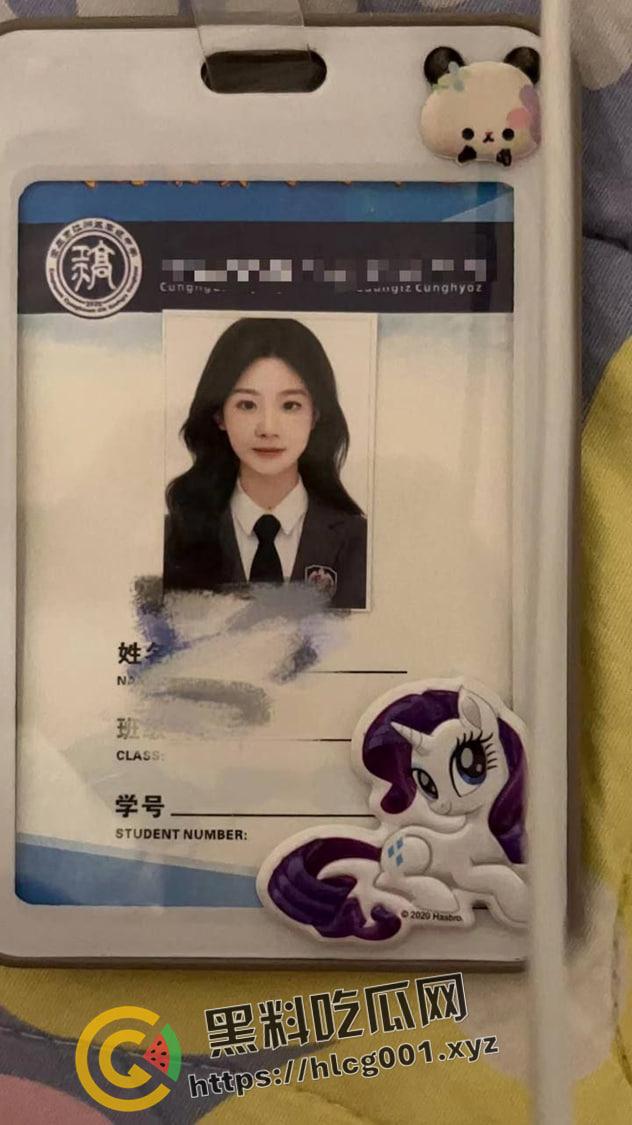 广东反差高中生的破处计划!这大黑逼没少自慰 渴望真正的被男人插入 十几年的禁欲 这不得把人吃了