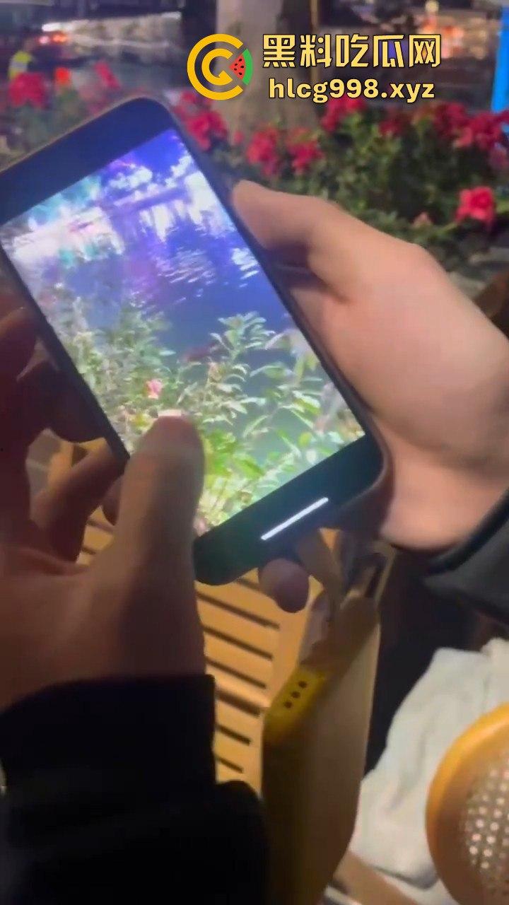 瓜友爆料!成都兰桂坊门口河里惊现浮尸,场面诡异引发热议!