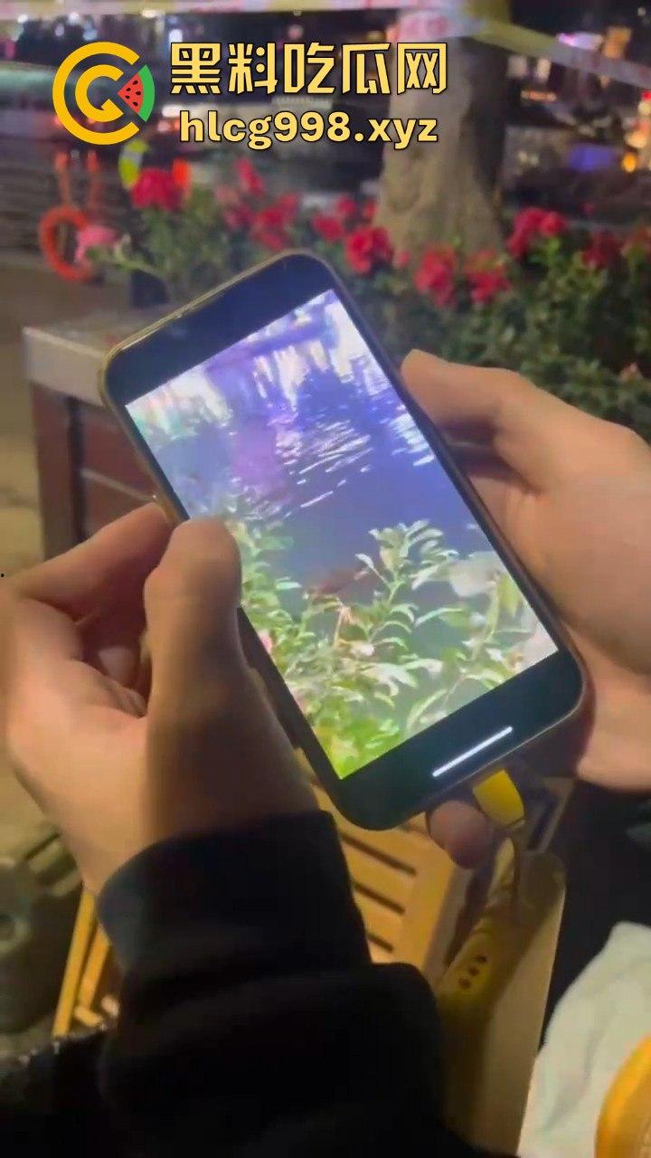 瓜友爆料!成都兰桂坊门口河里惊现浮尸,场面诡异引发热议!