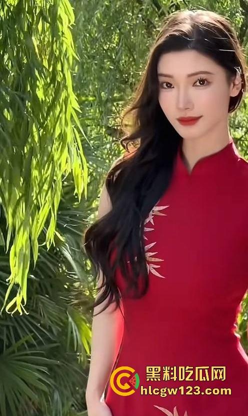 高颜值巨乳网红【刘斯斯】性爱视频流出 极品大奶 诱惑反差 男友鸡巴进去了还不满足扭来扭去的 骚出天际!