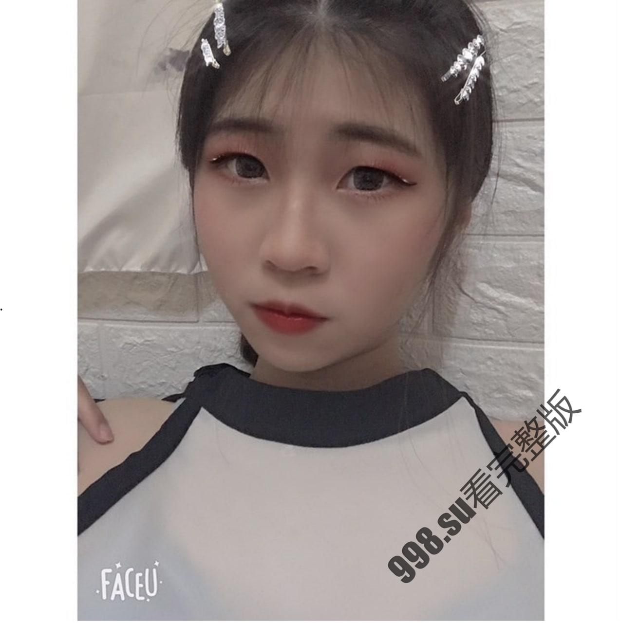 台湾情侣泄密 在爱河中迷失自我高中学生妹❤️惨遭渣男曝光所有私密影片