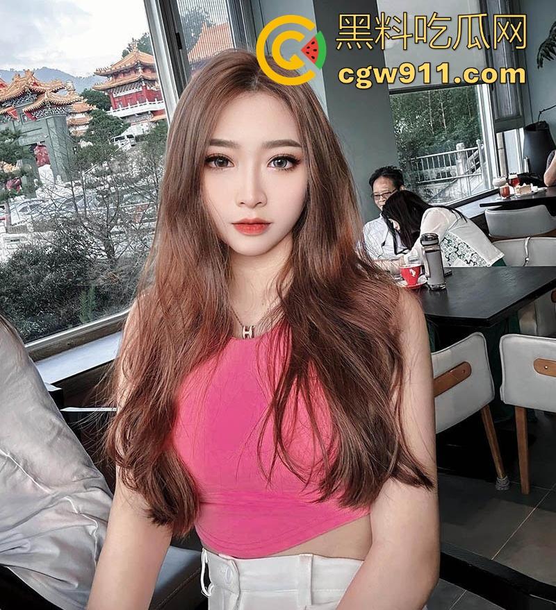 深圳巨力有限公司白领【李思颖】惨遭炮友泄密，下班空虚多次约炮，露脸口吞精内射，跟在公司形象完全不符！