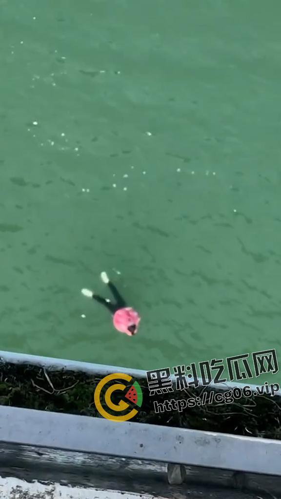 四川南充男子跳水勇救轻生女子 最终女子获救 男子因江水湍急体力不支 丧命于此 现场打捞视频曝光