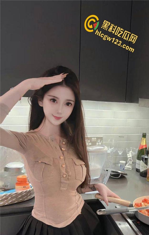 上海名媛【张佳怡】下海爆操,肉感肥臀无套内射,这身材真是极品尤物!