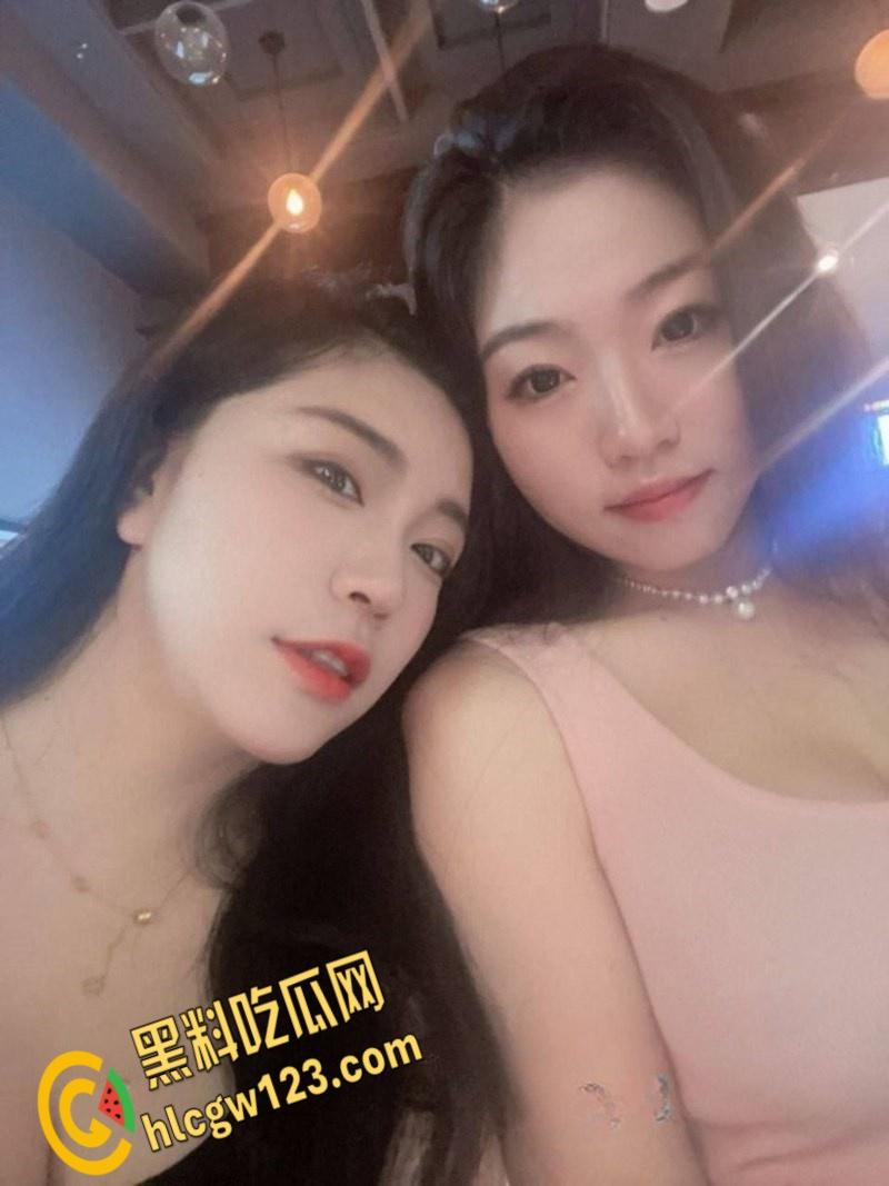 上海静安区少儿频道主持人和19岁女儿一起服侍金主视频曝光轮流吃屌被土豪爆操!