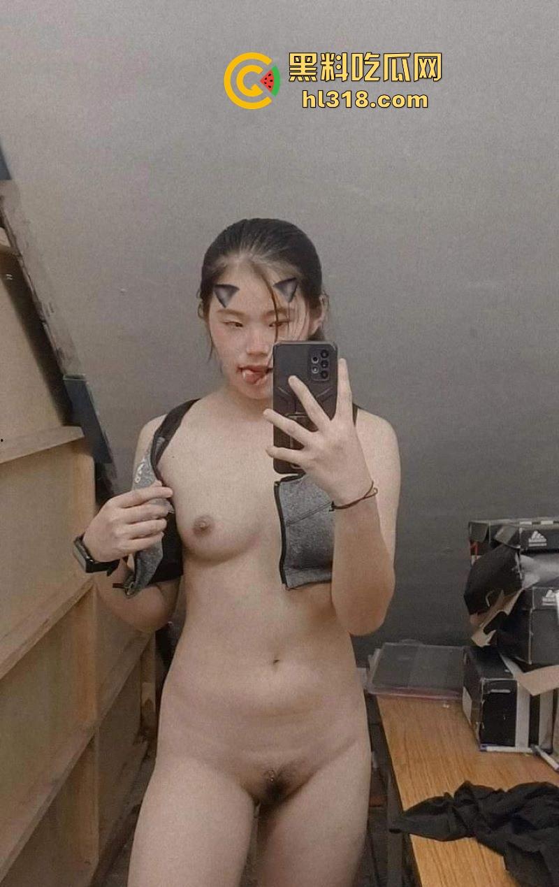 长春工商大学【黄琴丽】C杯美乳与纤细腰肢,搭配清纯脸蛋,娇小身材散发纯欲气息,猛烈抽插骚气十足!