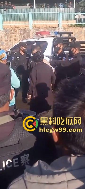 全网震惊!缅甸佤邦男子【陈尼荣】丧心病狂对生父痛下杀手,现场直击公审现场全程高能