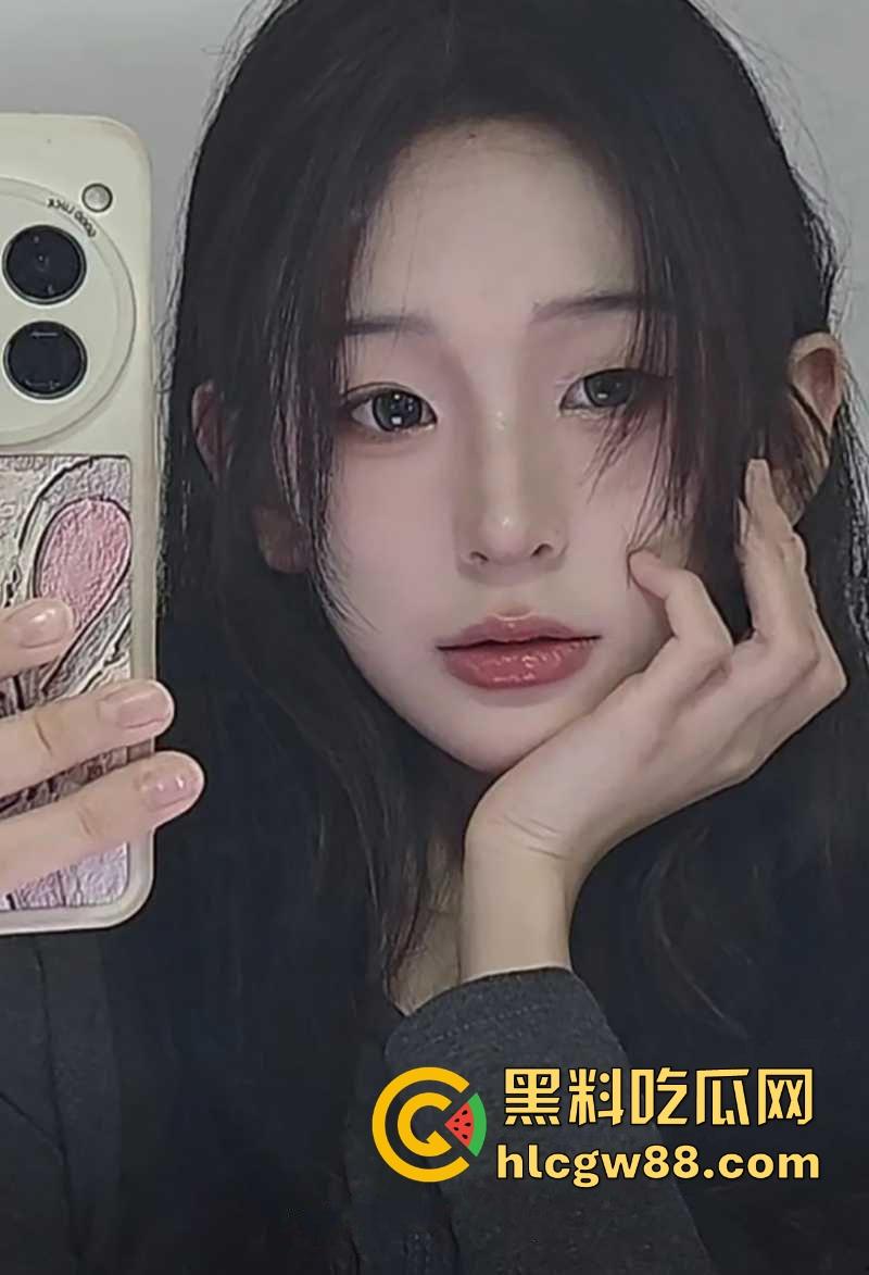 辽宁师范大学钢琴艺考生【刘小萌】高中时期裸聊视频被曝光 小小年纪就骚性大发的母狗 内容炸裂!