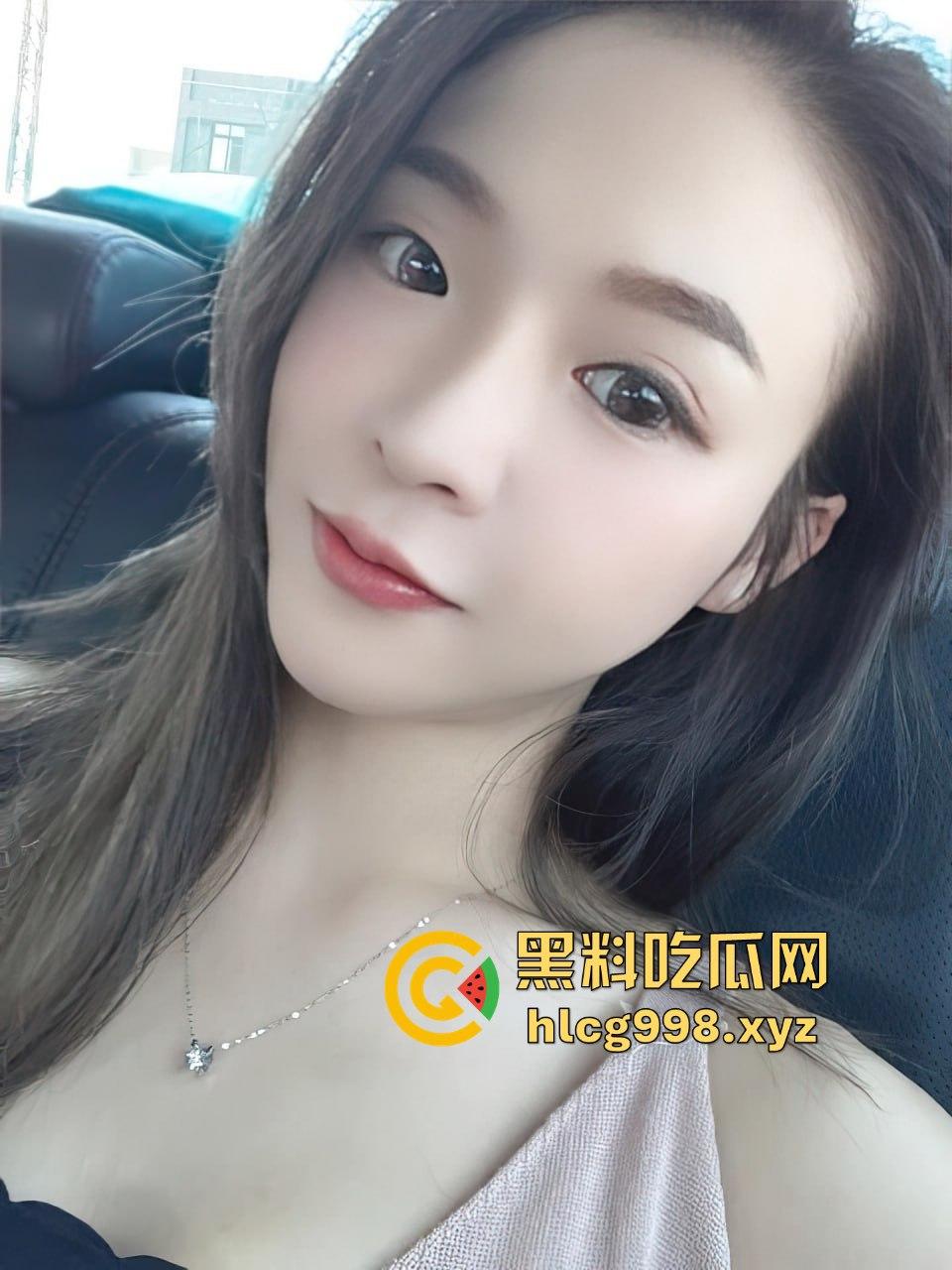 吉林美少女【欧阳依云】居家全裸自拍视频云盘被爆,骚里骚气的身材全曝光!