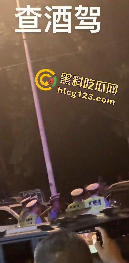 临沂郯城惊现硬核酒驾!司机拒不配合,交警无奈砸玻璃强制处理