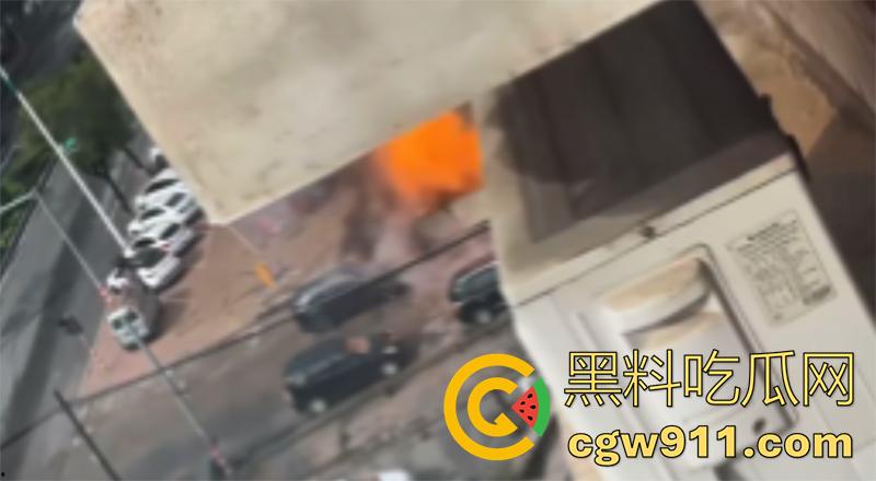 山东烟台燃气管道泄露,福山区北三路汇福街,因施工导致燃气管道破裂,现场大火冲天!