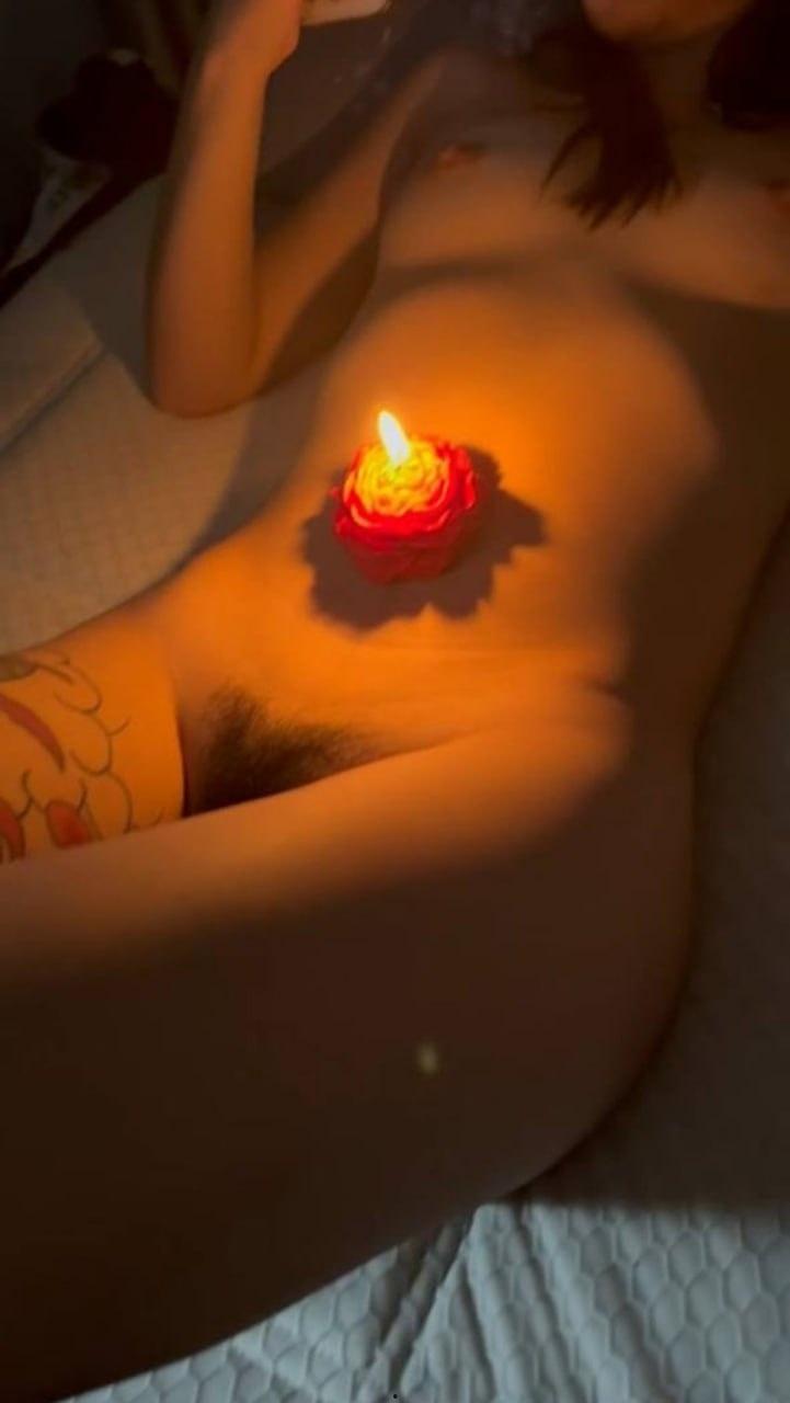 长春南关区【赵彤】,刚与男友分手就探探约炮,假屌猛插骚穴,扛起花腿多姿势爆操,真实反差十足的淫荡母狗!