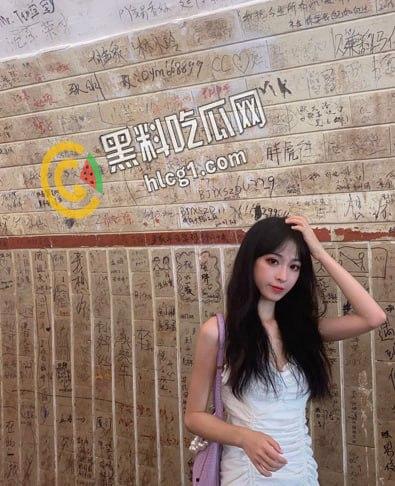 长沙理工大学 超极品反差校花 罗巧 白天上学 晚上兼职接客 口爆内射野战 只要钱到位 姿势全都会!