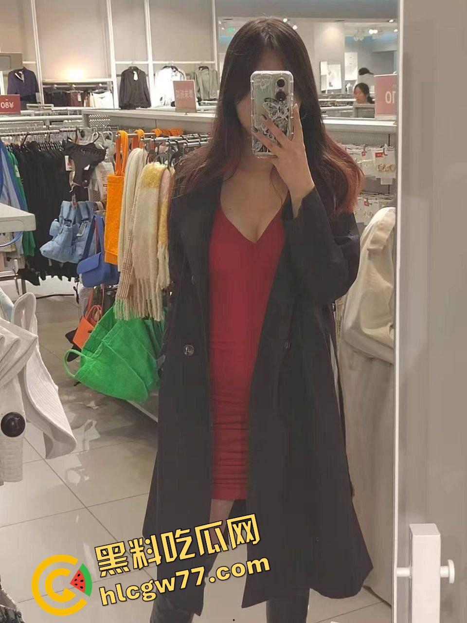 这逼脸蛋太不配了,川音第一校花【林初霏】被玩成肛交性奴,被富二代爆肛调教,屁眼松得能塞瓶盖!