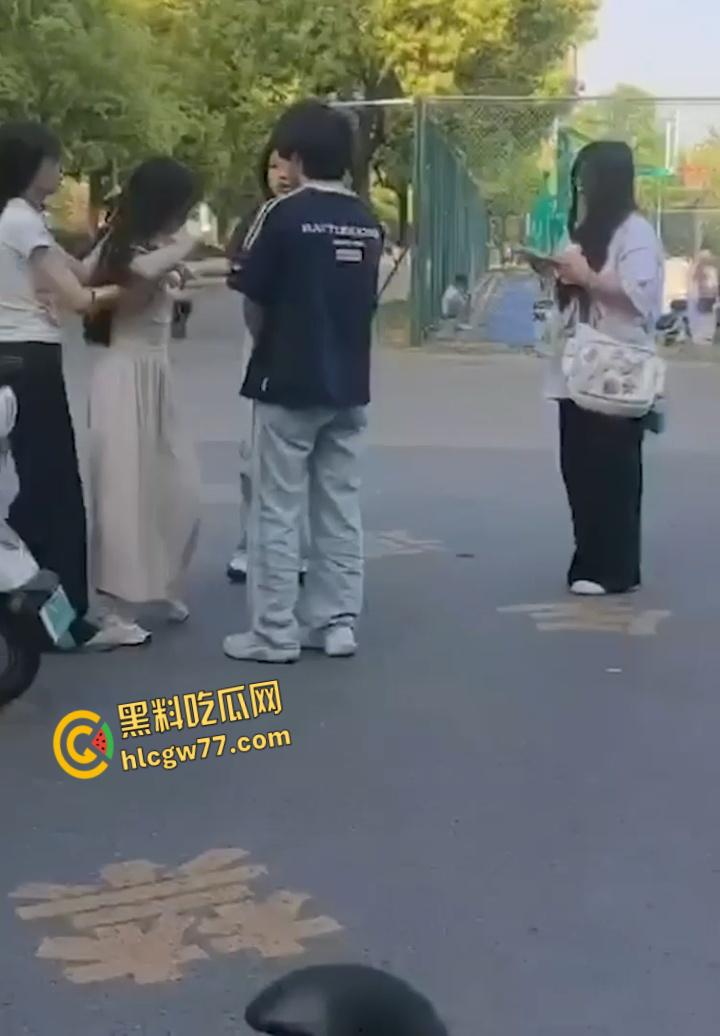 滁州学院渣男花心翻车,女友当众耳光伺候,360度捉奸现场嗨爆全网!