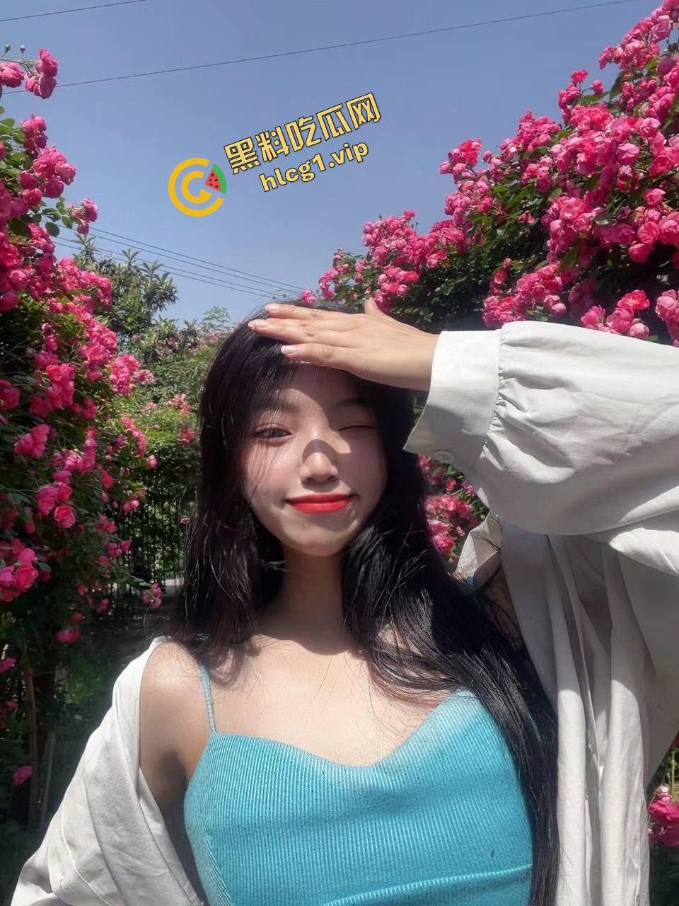 瓜友投稿曝光!冀州中学高中同学『王微欣』给闺蜜当伴娘 被单男得吃爆操!