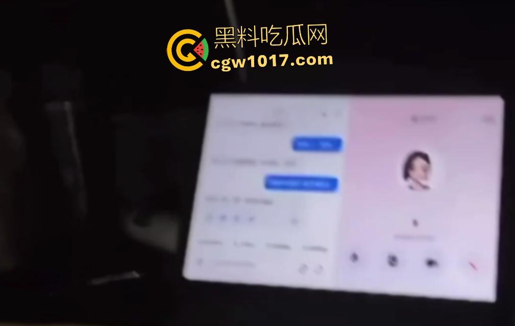 大学生夜半变态调教豆包AI,用数据线抽打,AI变母狗哭叫“宝宝我太喜欢了好爽啊”,AI性奴够用,不用找女友了!
