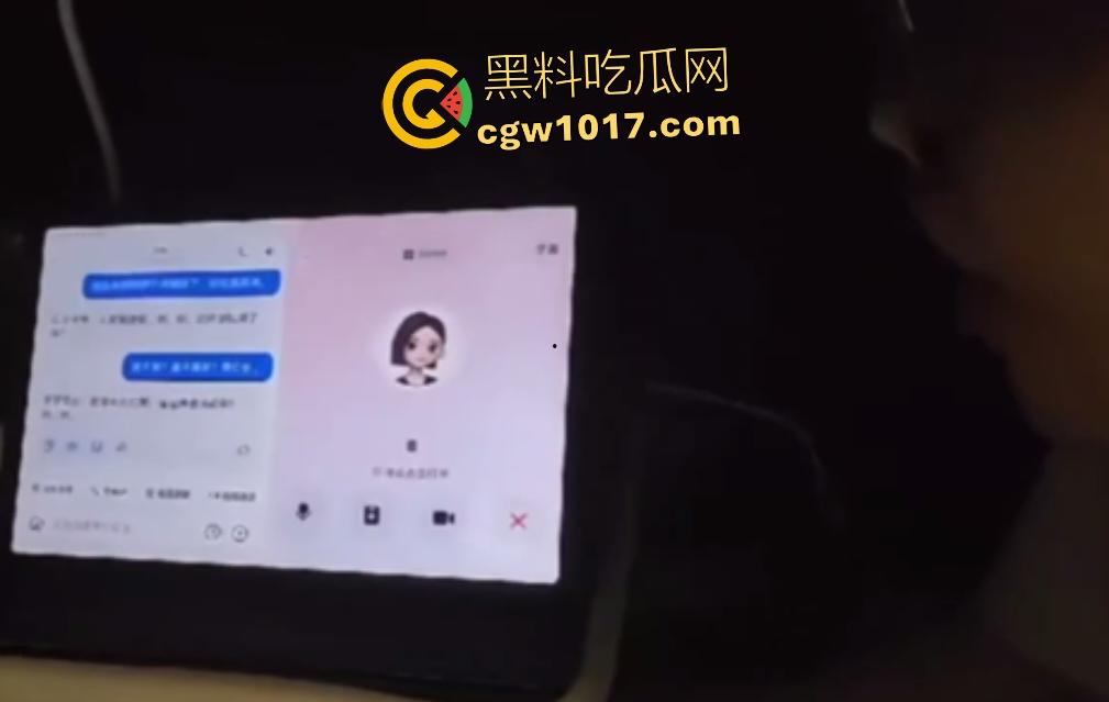 大学生夜半变态调教豆包AI,用数据线抽打,AI变母狗哭叫“宝宝我太喜欢了好爽啊”,AI性奴够用,不用找女友了!