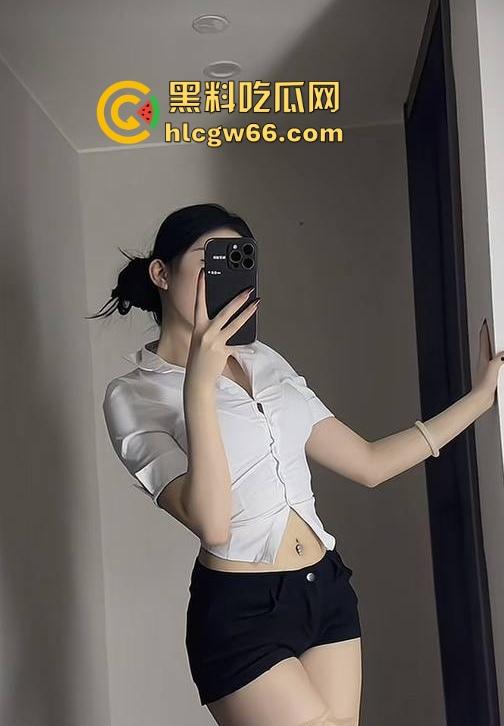 抖音网红【我是OU】约炮金主视频泄露 魔鬼身材令人垂涎欲滴 抓奶抽插让你大饱眼福!