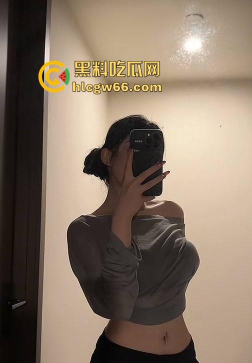 抖音网红【我是OU】约炮金主视频泄露 魔鬼身材令人垂涎欲滴 抓奶抽插让你大饱眼福!