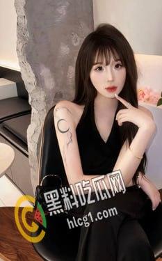 福建福清杨美琪 公交车烂逼一个 经常约炮勾引男人 还没事搞个3p让自己爽爽 明明能当女神非要做骚逼