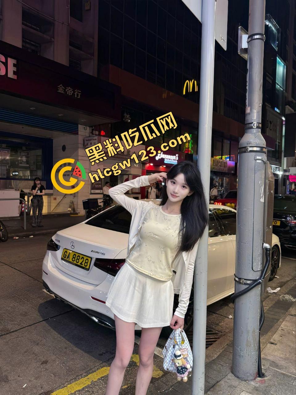 又一个鸡窝火了,地址内容点开自己悟,性价比爆表的快餐基地,打卡要快,别让贱人举报整没了!