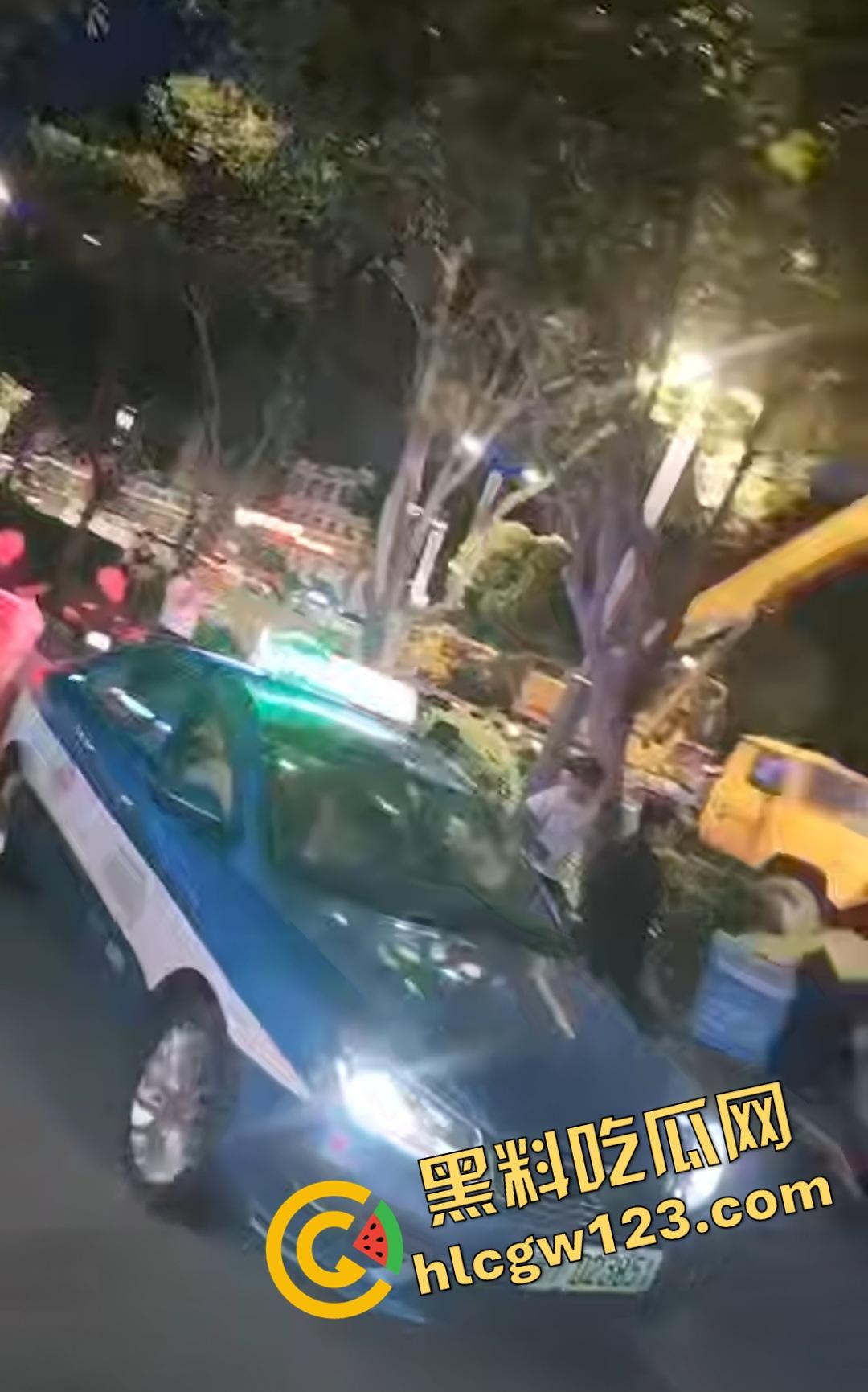 山西运城大哥刚嫖完娼就车祸?大哥刚灌完洗浴妹子出门,立马醉驾奥迪A6猛撞垃圾车!