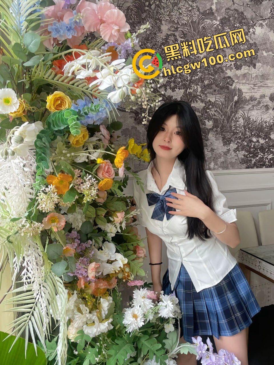 抖音永州职业长腿尤物反差学生婊『听.』周末约炮健身房猛男 抬起美腿猛怼摸臀后入!原创独家曝光流出!