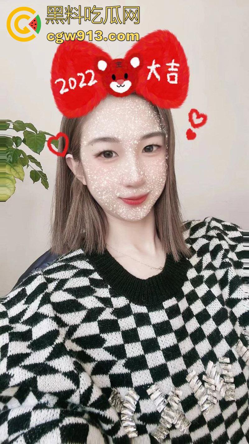 曝光辽宁营口人妻【迟媛媛】,半夜户外找陌生人口交,最多时曾1v7体验精液敷脸,这老公真是绿没边了!