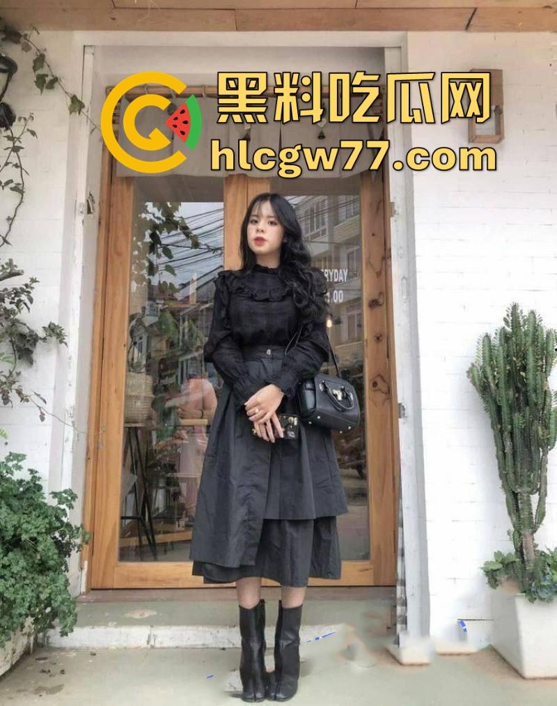 网约24岁大眼巨乳妹【林小夏】丰满性感身材曲线勾魂 撅起肥臀被猛烈抽插 淫水白浆四溢!