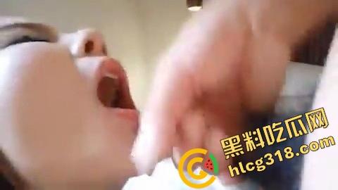 舔狗舔到最后一场空,舔了三年女神,结果还不是成了有钱人胯下的专属母狗,只配给金主吃鸡!