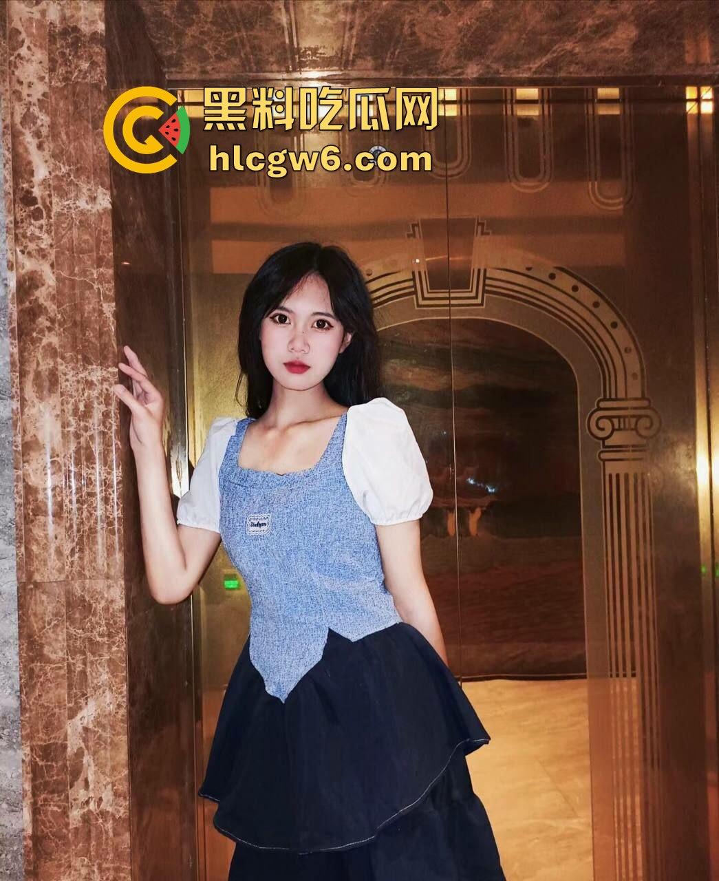 北京小情侣实习狗带劲!大四毕业刚进大厂就敢公厕开舔,回家脱光干到天亮,一晚上五次直接把女朋友腿干软!