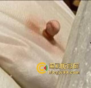 高手在民间!牛人自制毛巾纸人娃娃,硅胶保安娃娃眼珠子都吓掉了,兄弟你能不能整点阳间的玩意儿?