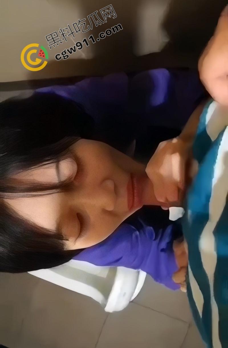 深圳校园情侣狂野秘密!商场试衣间疯狂口交,清纯脸蛋与荡漾身材的极致挑战,玩的真刺激