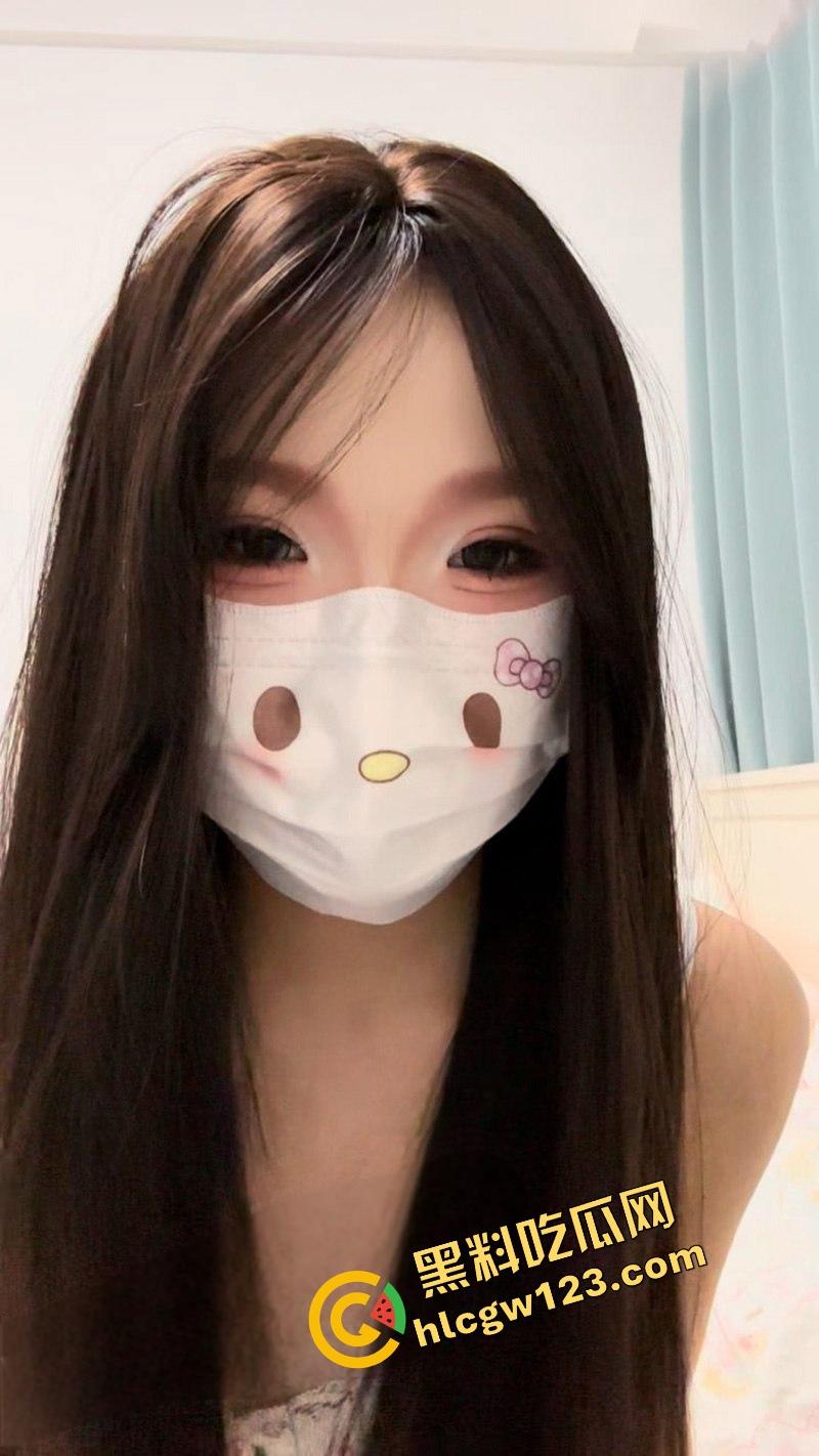 海角乱伦大神 爱吃雪糕啊 亲哥哥半夜帮我煮面吃 我蹲着吃他下面鸡巴！