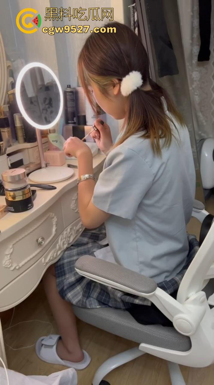 咱就是说能吃上这么极品的清纯萝莉,全靠我马嘉祺哥哥!个人骚舞把迷妹性欲都勾出来了,得不到哥哥就随便找个屌!