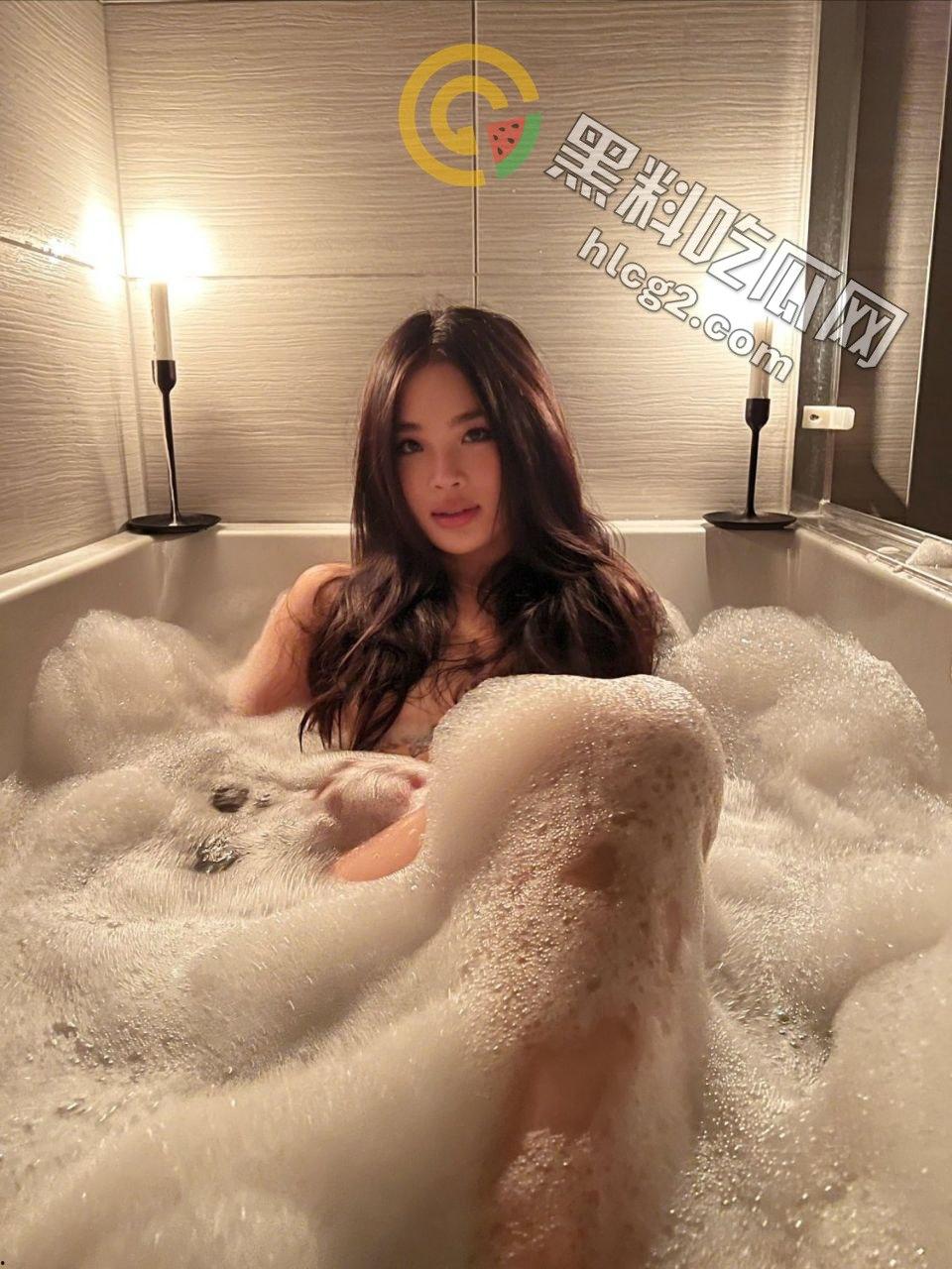 澳洲黑皮留学生刘雪,神似万妮达,喜欢强制爱高潮场面火辣,掐脖子干爽翻天!