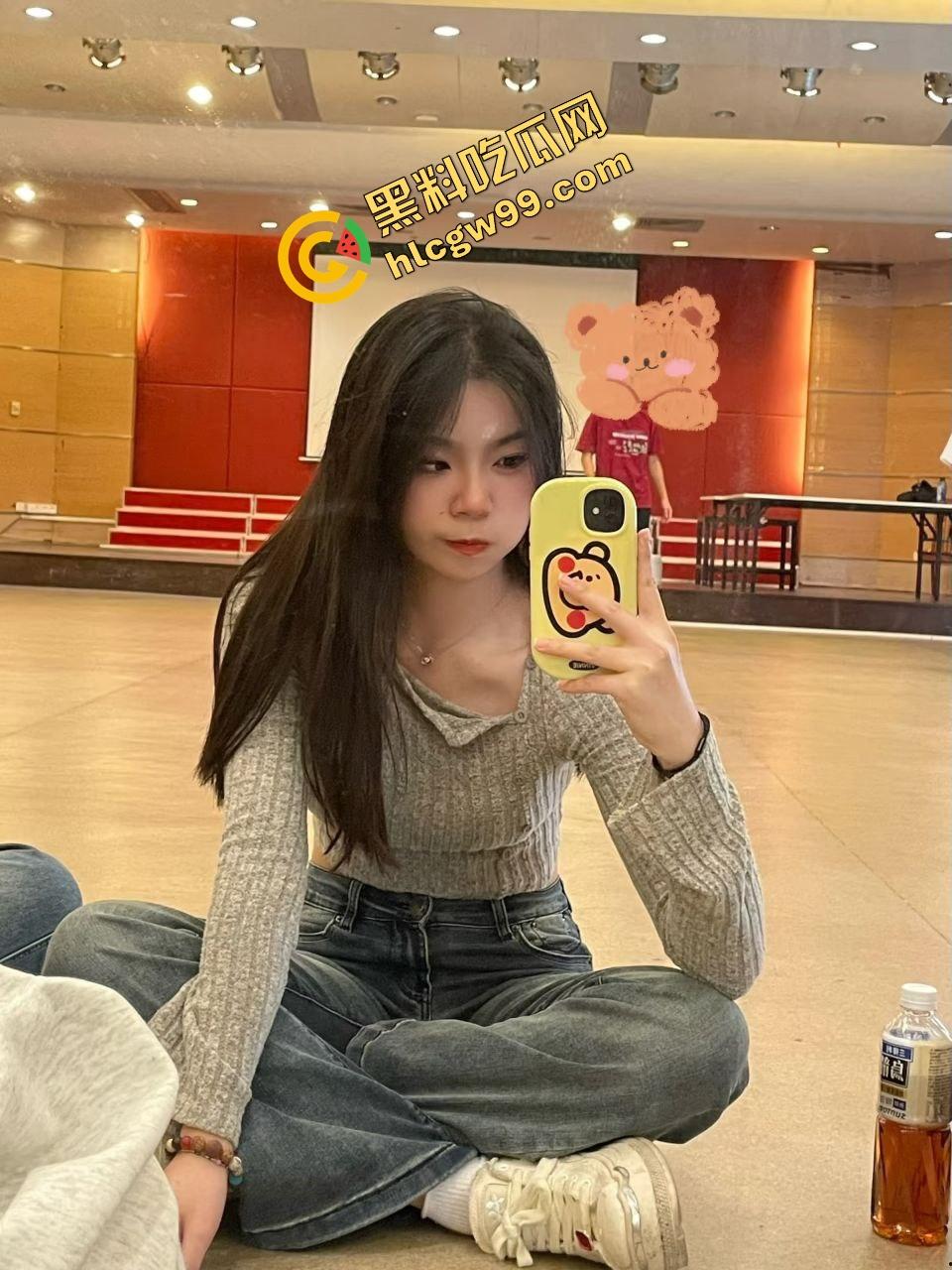 九江学院反差女大学生【冯婉颖】放假在家尝试SM,玩具奶夹发骚露奶夹奶头!独家曝光流出!