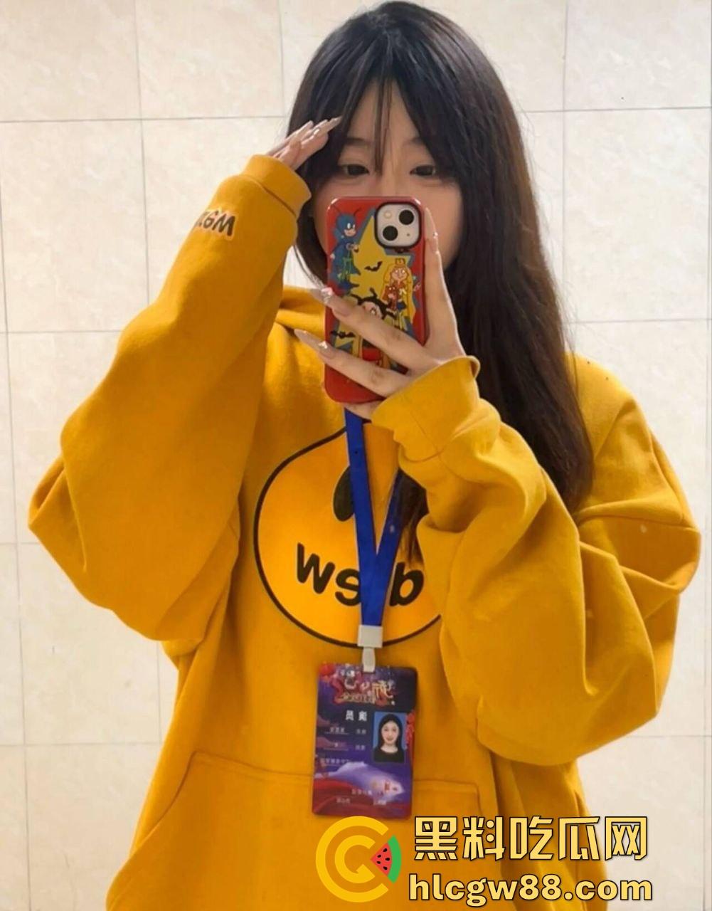 辽宁传媒播音系【关雯璐】清纯播音妹变大烧包母狗,酒吧乱搞潮喷高潮脸,绿帽男投稿视频求爆射!