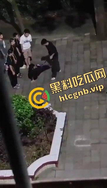 河南武校凌晨体罚学生引发热议!网友直呼太过分