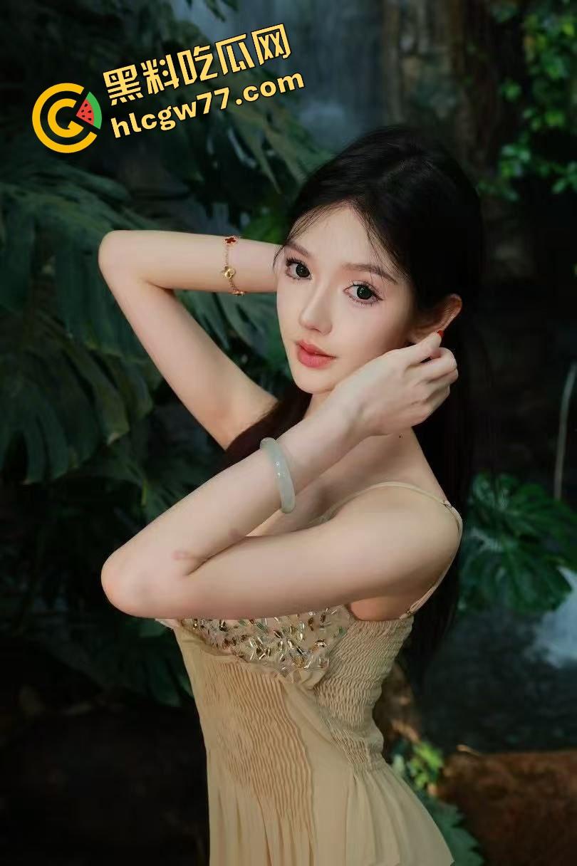 高颜值淫荡母狗【 myamira】 美乳肥臀白虎尤物 超大道具自慰插穴 逼肉拉扯淫液四溢