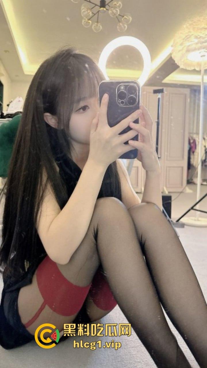 快手60万女网红 【汤圆啊】圈内最新付费资源泄密!全网最高颜值身材的女神极其迷人!