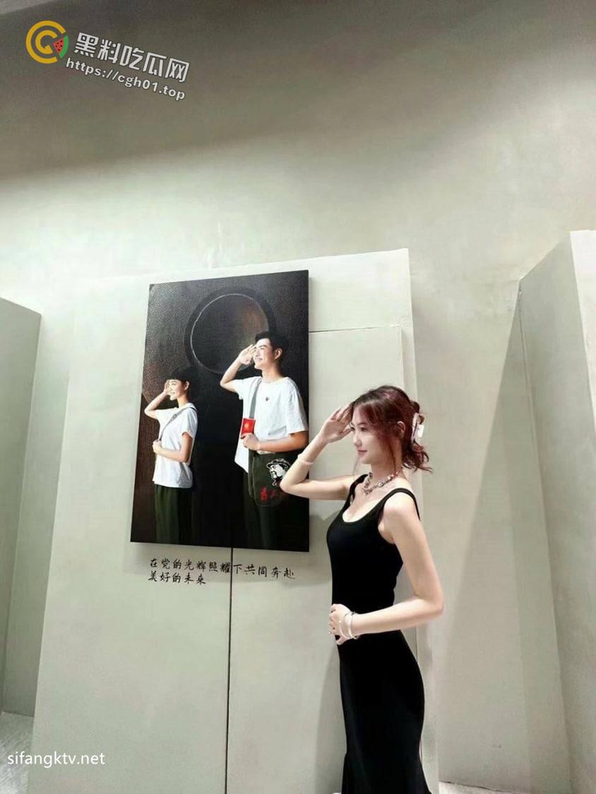 高端泄密流出  反差婊极品顔值女神【姜瑜】 沦为了 富二代 男友的玩物人前女神私下小贱狗跪舔屁眼